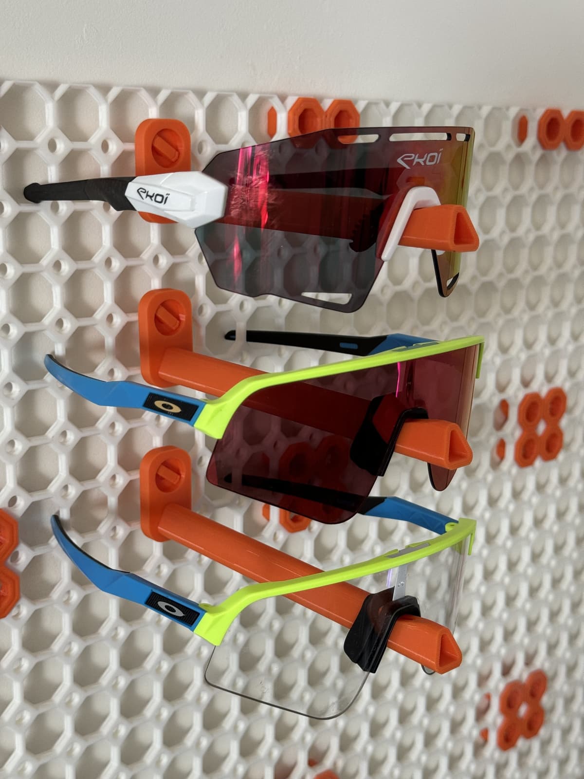 3D printed sunglass holder